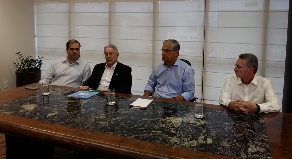 Acordo que atualiza piso mí­nimo Regional é entregue ao governo do Estado